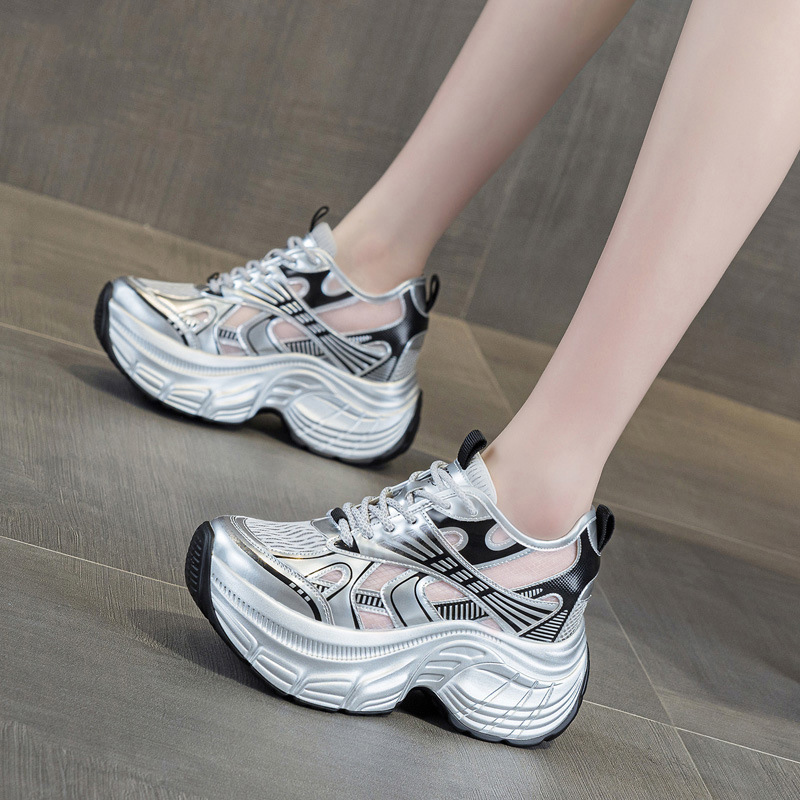 Platform Sneakers Chunky - รองเท้าผ้าใบเสริมส้นสูง 8 ซม. สำหรับผู้หญิง ระบายอากาศได้ดี ดีไซน์ทันสมัย