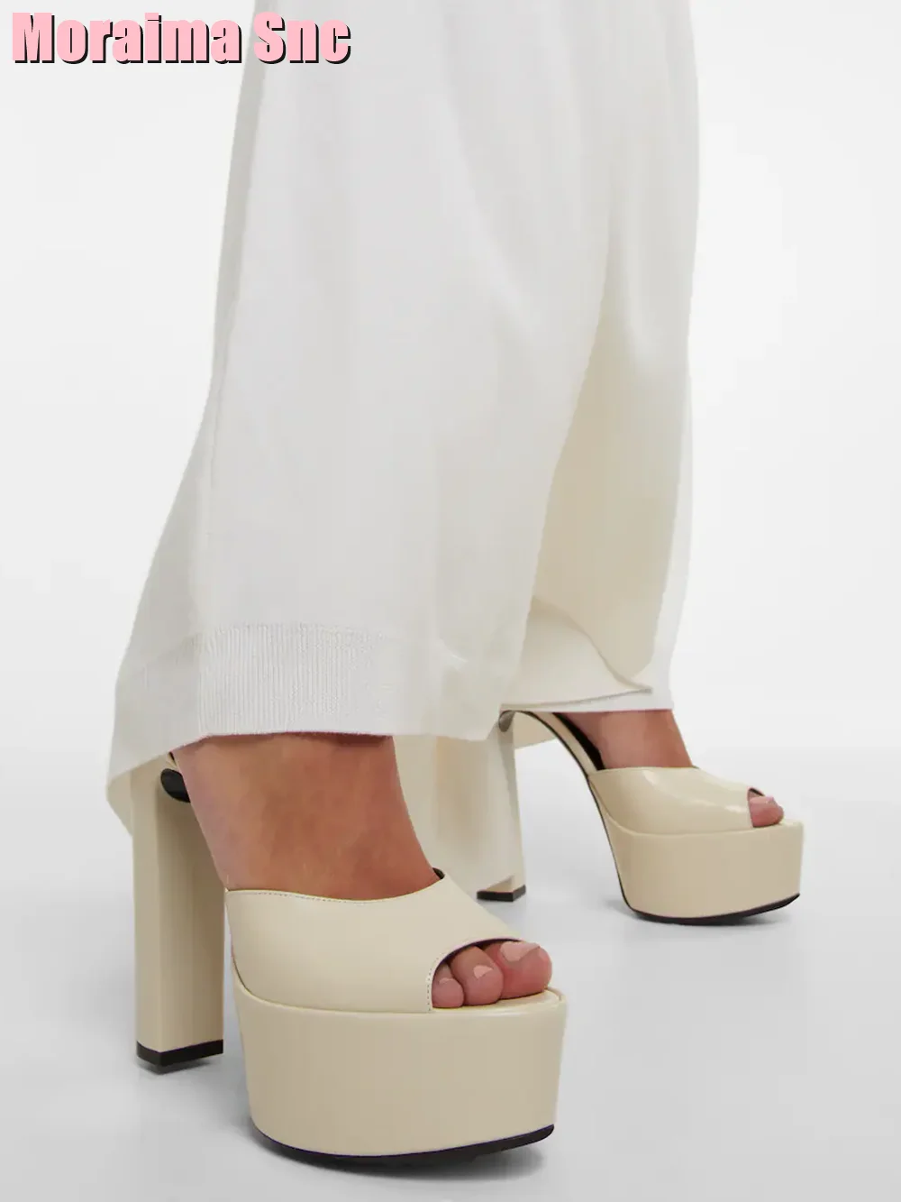 Platform Sneakers Chunky - รองเท้าแตะส้นตึกหนังสิทธิบัตรเปิดนิ้วเท้ารองเท้าผู้หญิงเซ็กซี่สายรัดข้อเท้าหนาและฤดูร้อนแฟชั่นส้นหนาใหม่ล่าสุดสีพื้นเรียบ
