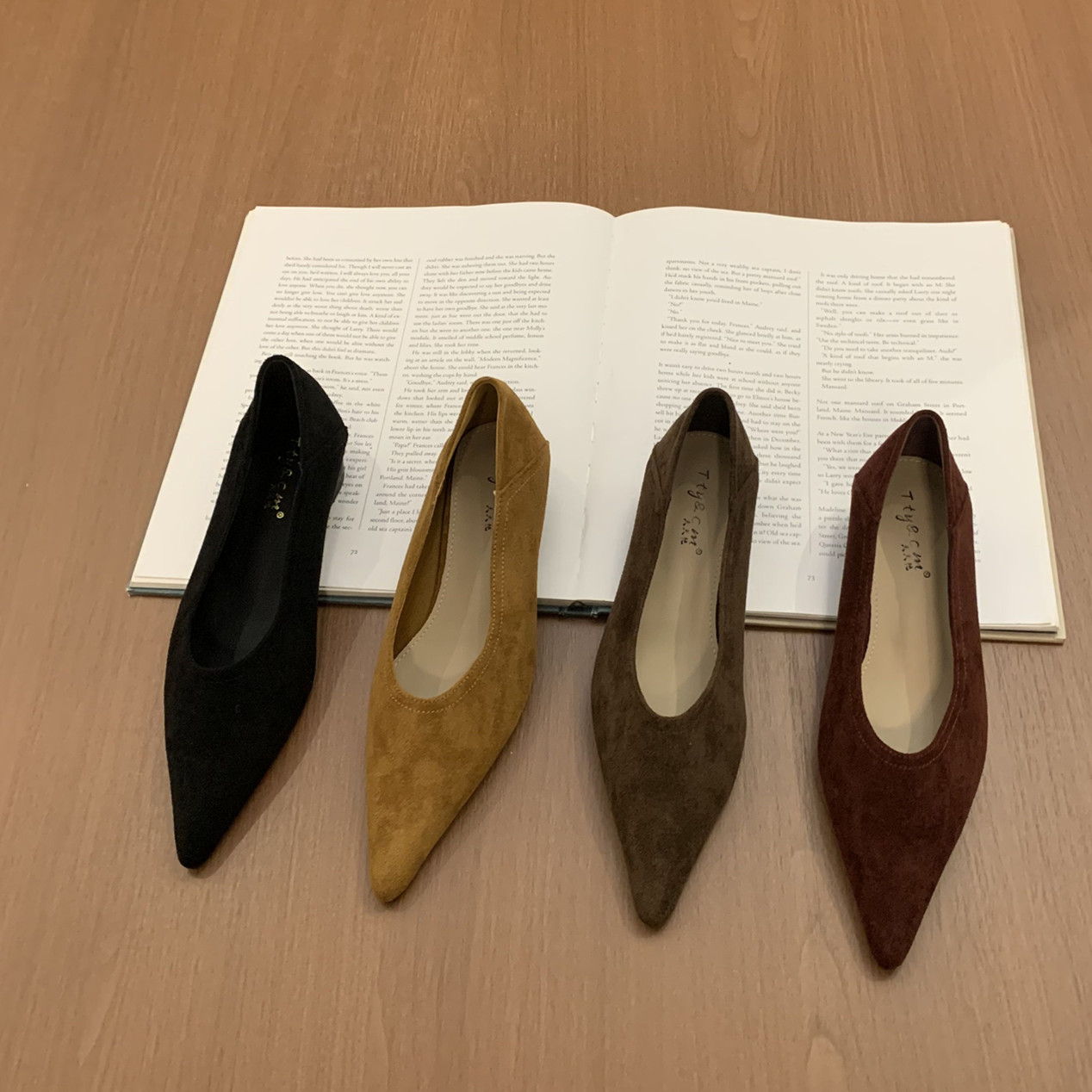 Women Shoes Brand - รองเท้าส้นเตี้ยผู้หญิง Bailamos รุ่นใหม่ล่าสุด ดีไซน์แฟชั่น สวมใส่ง่าย สไตล์เรียบหรู