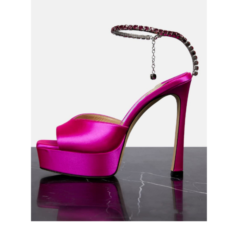 รองเท้าแตะผู้หญิงประดับเพชรน้ำ - Women Shoes Brand บทวิจารณ์และราคา