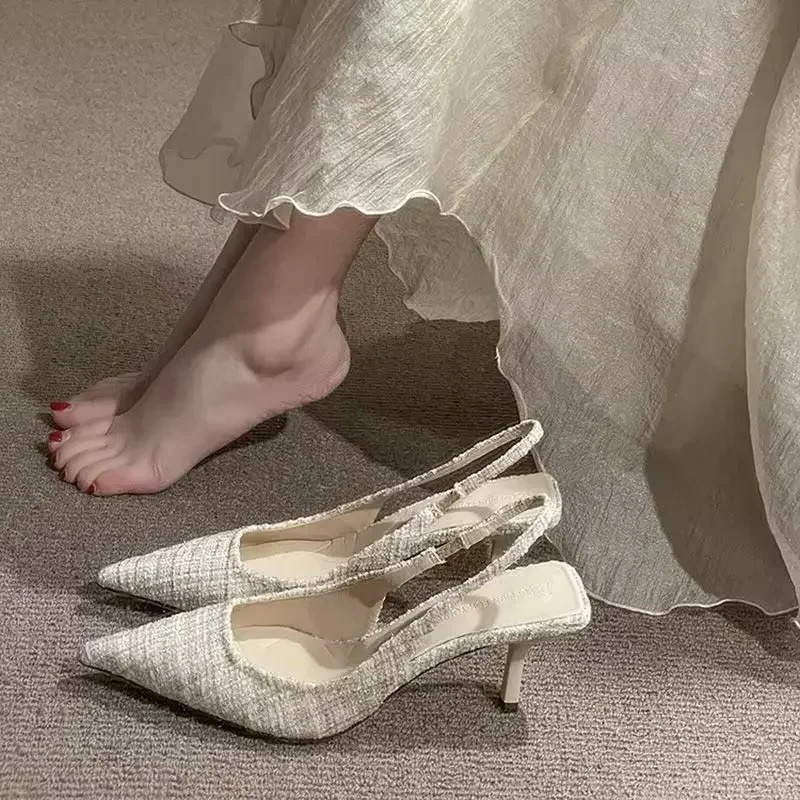 แบรนด์แฟชั่นออกแบบรองเท้าส้นตึ - Women Shoes Brand บทวิจารณ์และราคา