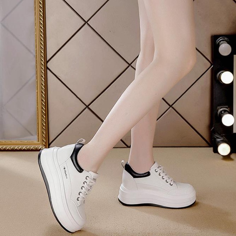 รองเท้าผ้าใบพื้นหนา 8 ซม. ปี 2 - Platform Sneakers Chunky บทวิจารณ์และราคา